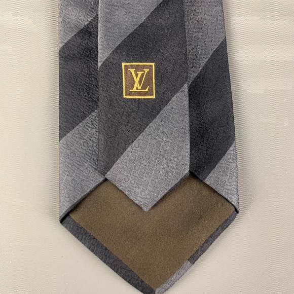 LOUIS VUITTON Grey Black Diagonal Stripe Silk Tie - Picture 4 of 5